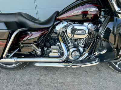 Harley-Davidson ｰFLH 2010