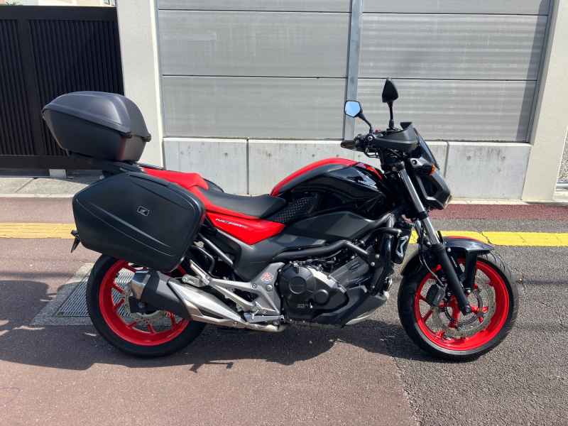 Honda NC750S 2016