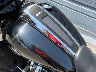 Harley-Davidson ｰFLH 2023