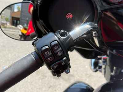 Harley-Davidson ｰFLH 2023