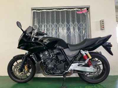 Honda CB400 Super Boldor 2018