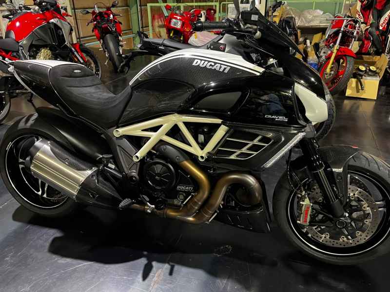 Ducati Diavel AMG 2013