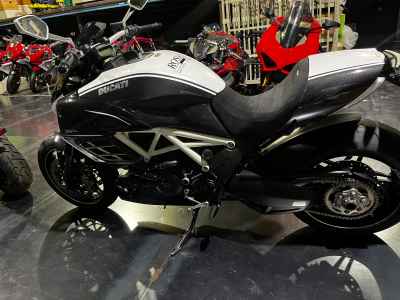 Ducati Diavel AMG 2013