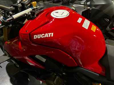 Ducati Streetfighter V4S 2022