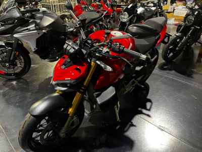 Ducati Streetfighter V4S 2022