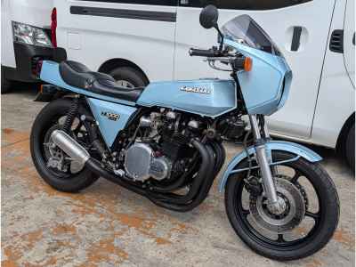 Kawasaki Z1 900 Super Four 2011