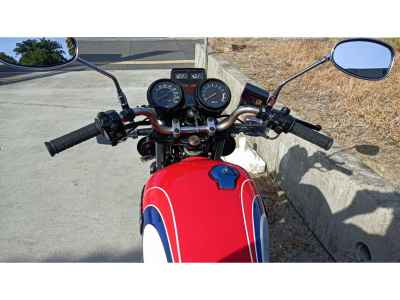 Yamaha XJ550