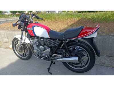 Yamaha XJ550