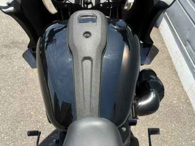 Harley-Davidson FXLRS 2024