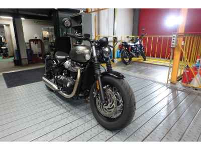 Triumph Bonneville Bobber 2021