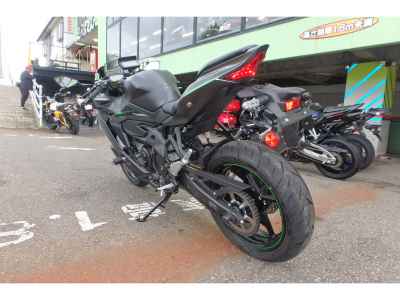 Kawasaki Ninja ZX 4RR 2023