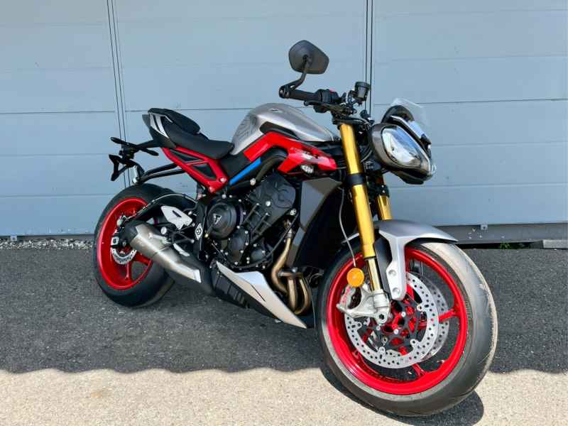 Triumph Street Triple 765 R 2026