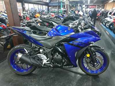 Yamaha YZFR25 2018