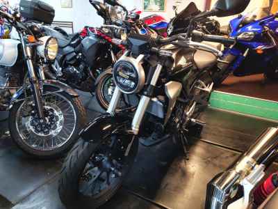 Honda CB250R 2018