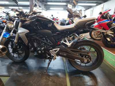 Honda CB250R 2018
