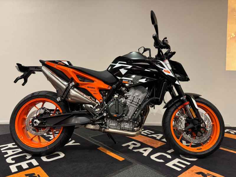 KTM 890 Duke GP