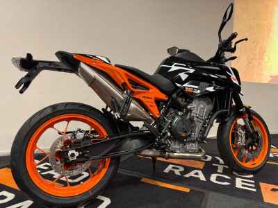 KTM 890 Duke GP