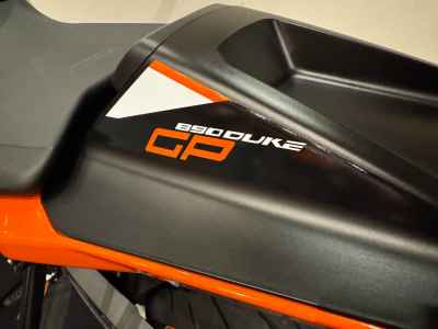 KTM 890 Duke GP