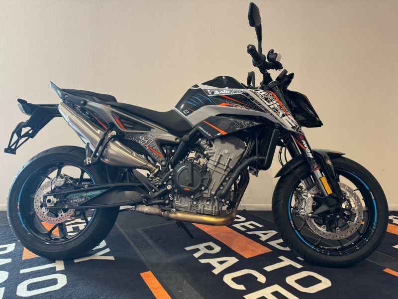 KTM 790 Duke 2024