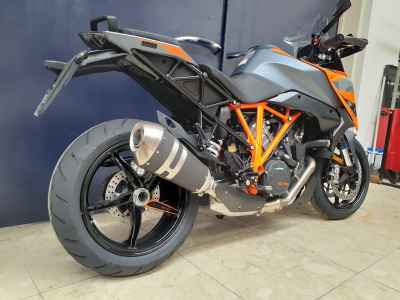 KTM 1290 Super Duke GT