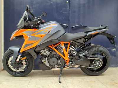 KTM 1290 Super Duke GT