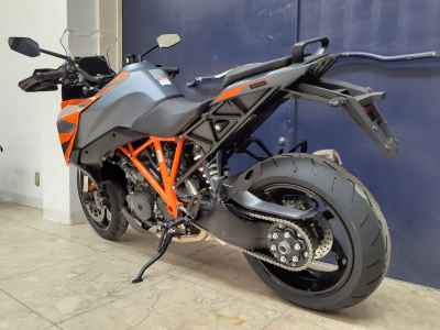 KTM 1290 Super Duke GT