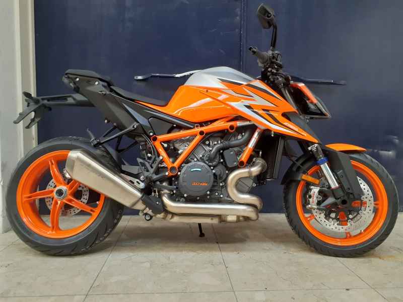 KTM 1290 Super Duke R Evo