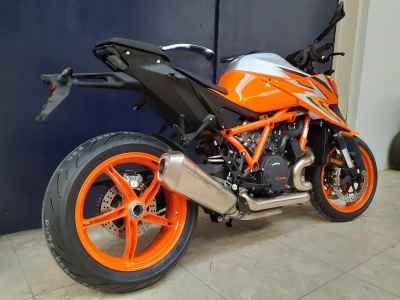 KTM 1290 Super Duke R Evo