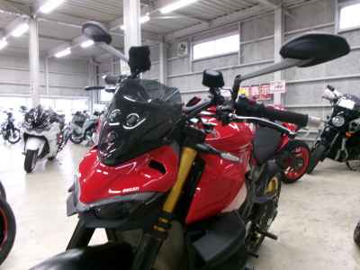 Ducati Streetfighter V4S 2021