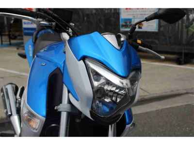Suzuki GSR250