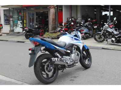Suzuki GSR250