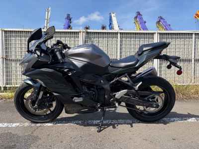 Kawasaki Ninja ZX 4R SE 2025
