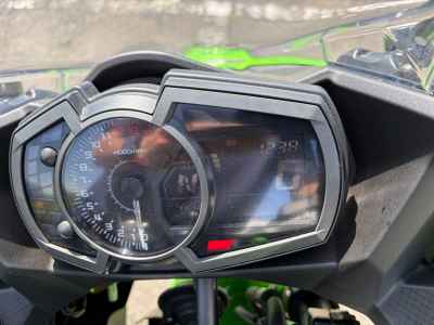Kawasaki Ninja 400 KRT Edition 2022