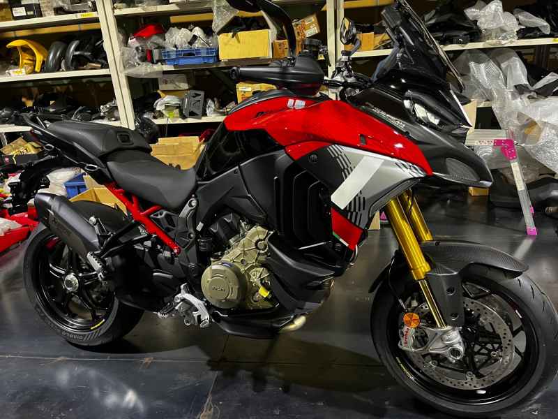 Ducati Multistrada V4 Pikes Peak 2026