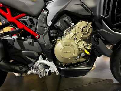 Ducati Multistrada V4 Pikes Peak 2026
