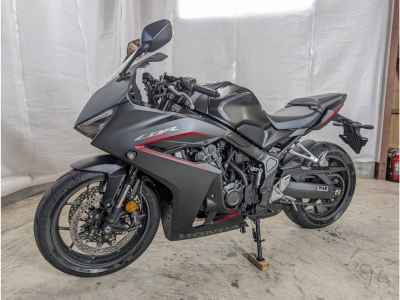 Honda CBR650R 2025