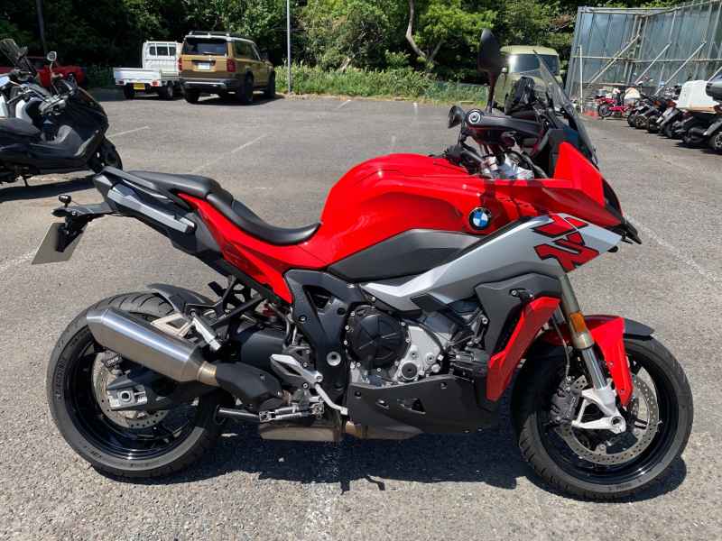 BMW S1000XR