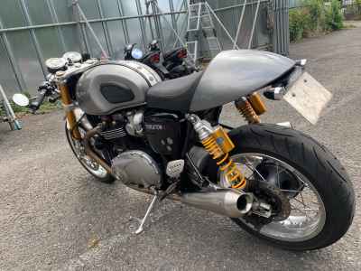 Triumph Thruxton 1200R