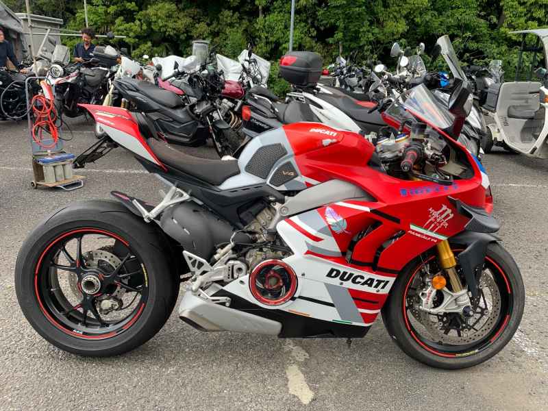 Ducati Panigale V4S