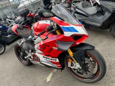Ducati Panigale V4S