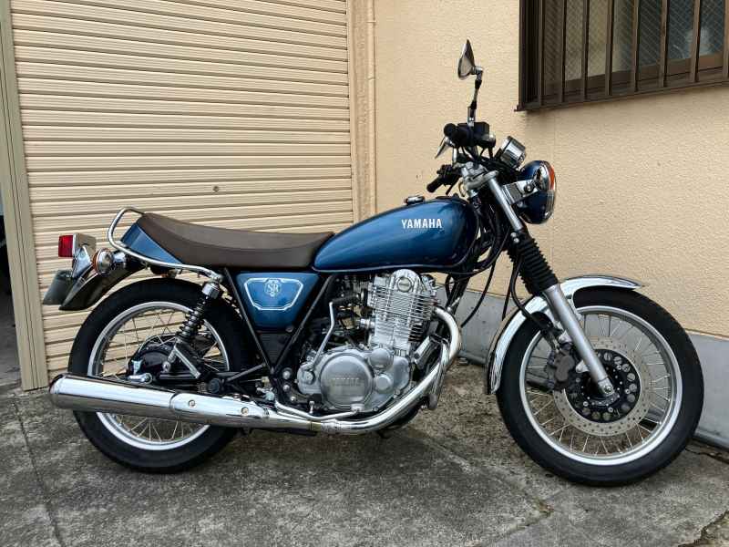Yamaha SR400 2020
