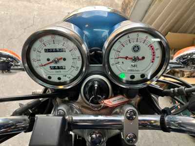 Yamaha SR400 2020