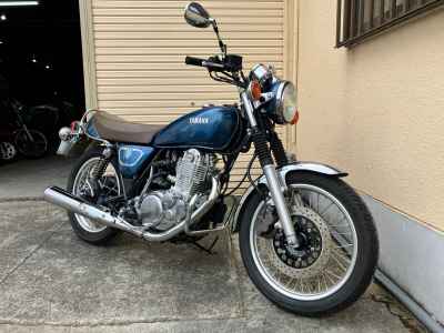 Yamaha SR400 2020