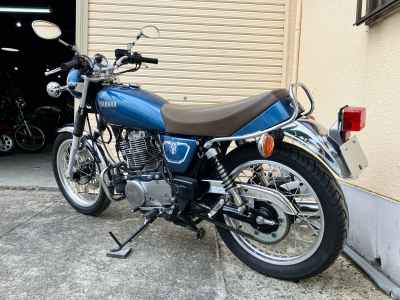 Yamaha SR400 2020