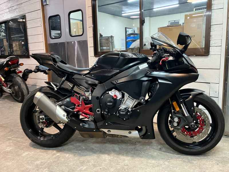 Yamaha YZF R1S 2021