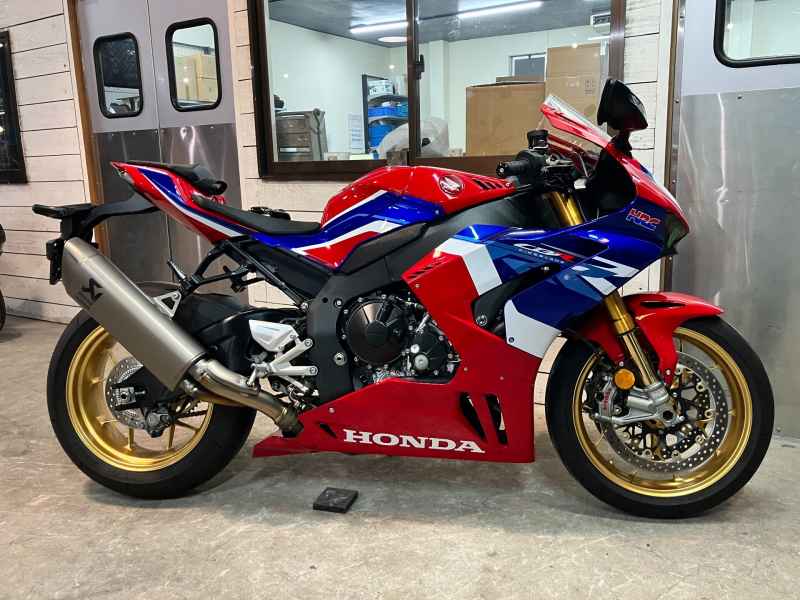 Honda CBR1000RR 2023