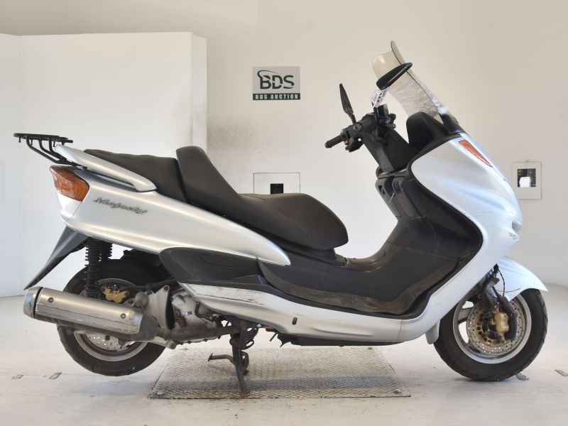 Yamaha Majesty 250