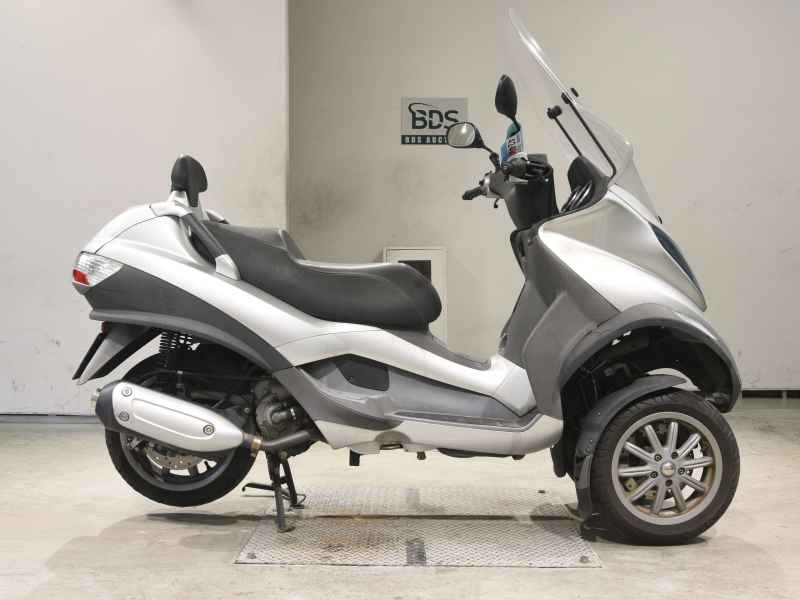 Piaggio MP3 250FL