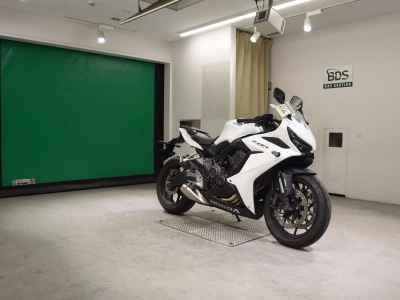 Honda CBR650R 2023