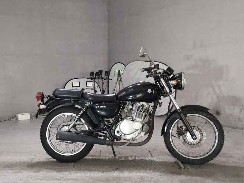 Suzuki ST250E